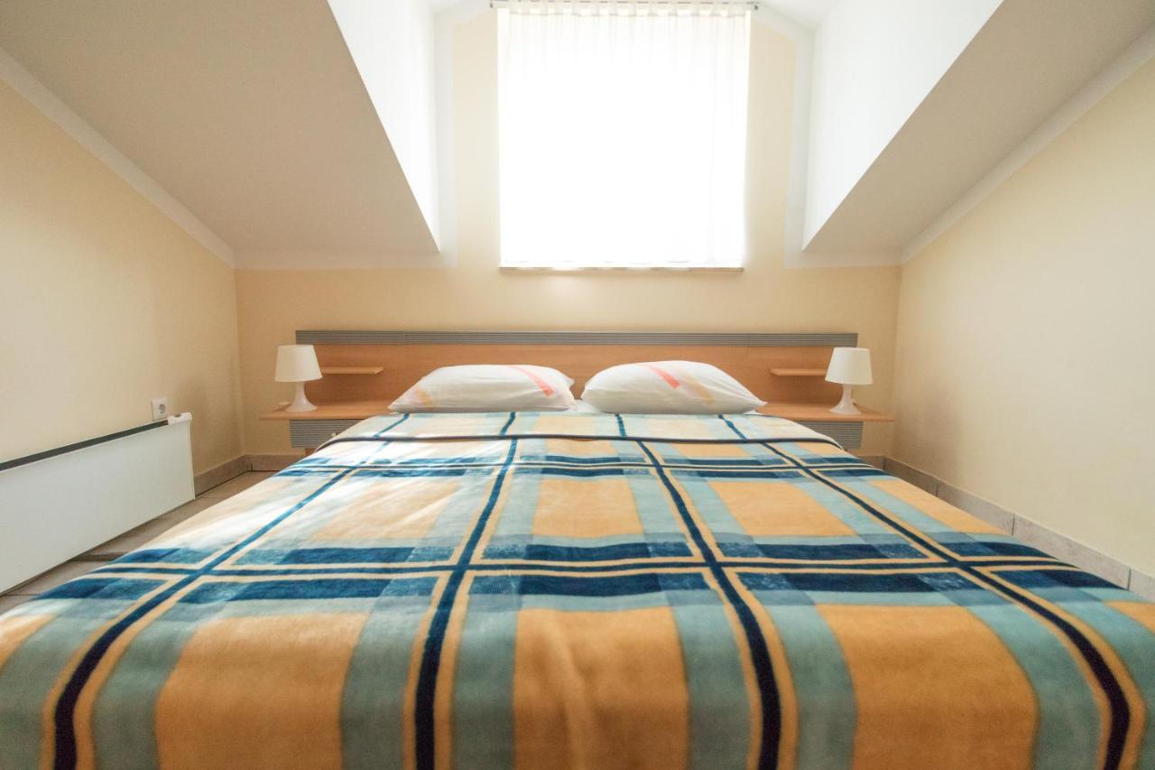 Apartman Nena Turanj Exterior photo